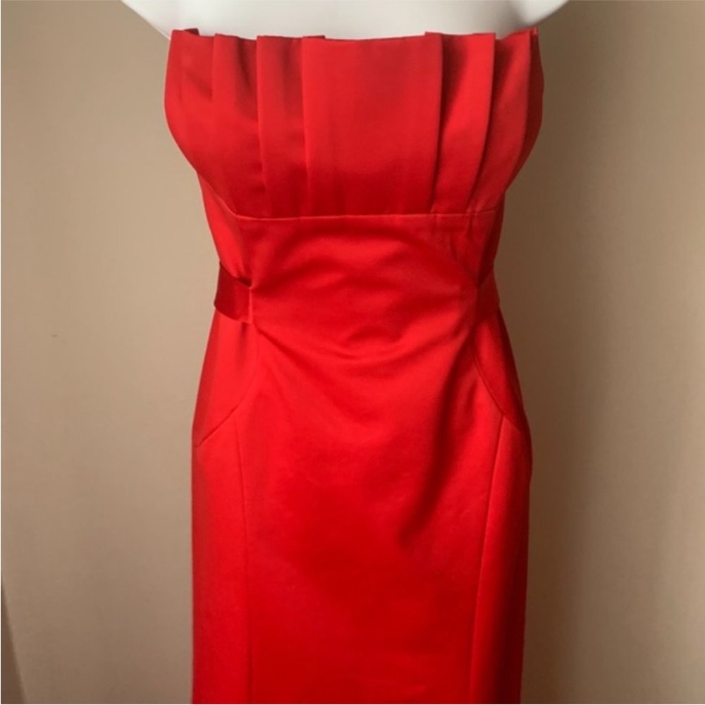Gorgeous Red Laundry By Shelli Segal Formal Gown